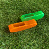 Oranje of groene glow in the dark midgetgolfvoetjes
